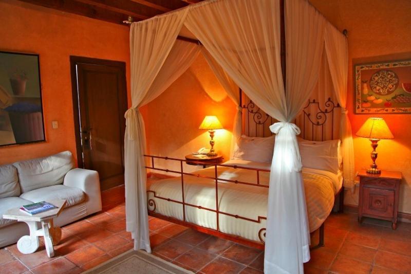 Antigua Villa Santa Monica San Miguel de Allende Room photo